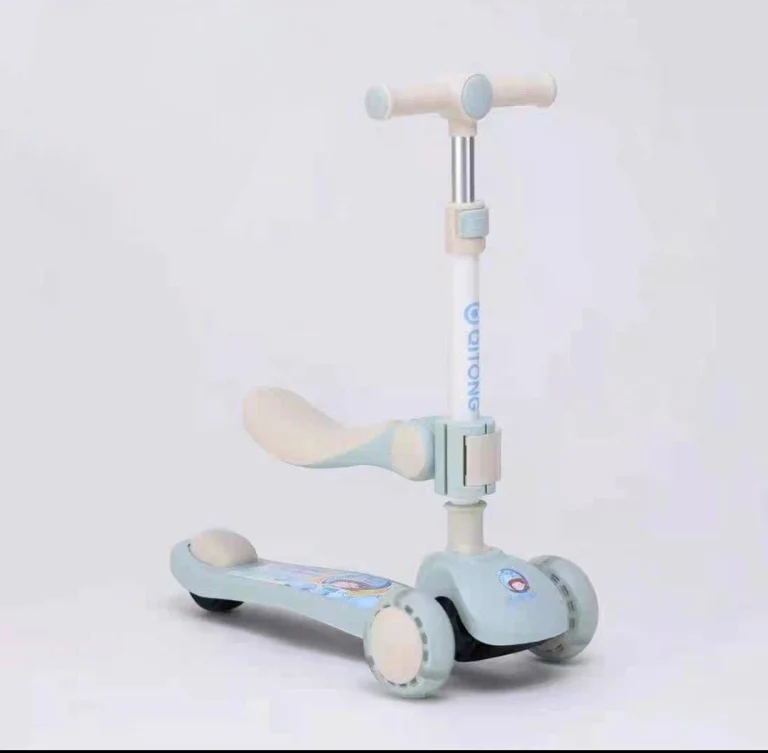 سكوتر اطفال بثلاث عجلات مع ارتفاع قابل للتعديل ومقعد قابل للازالة