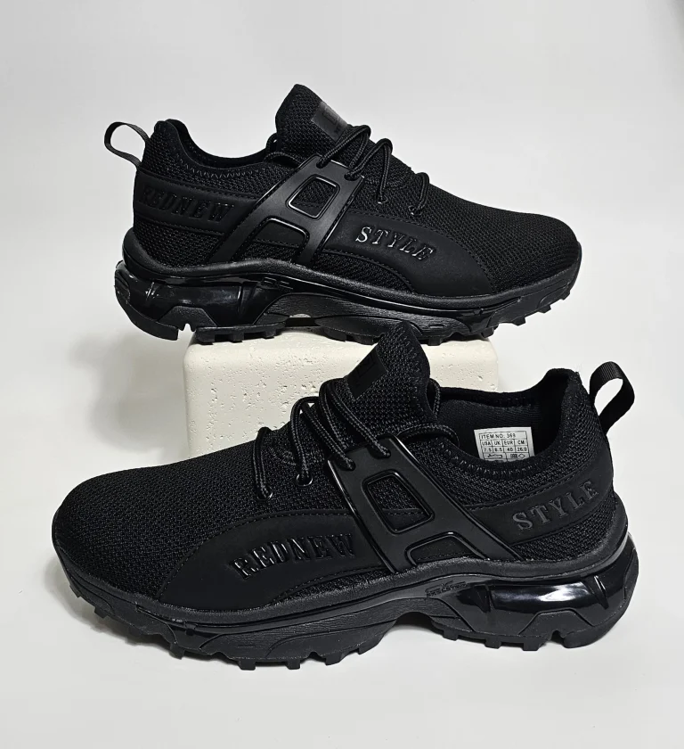 حذاء رياضي رجالي مريح وأنيق باللون الأسود