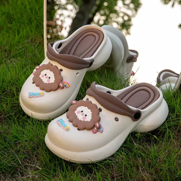 حذاء خفيف وعملي للأطفال