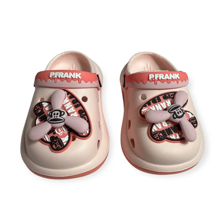 حذاء بلاستيكي مريح وعملي