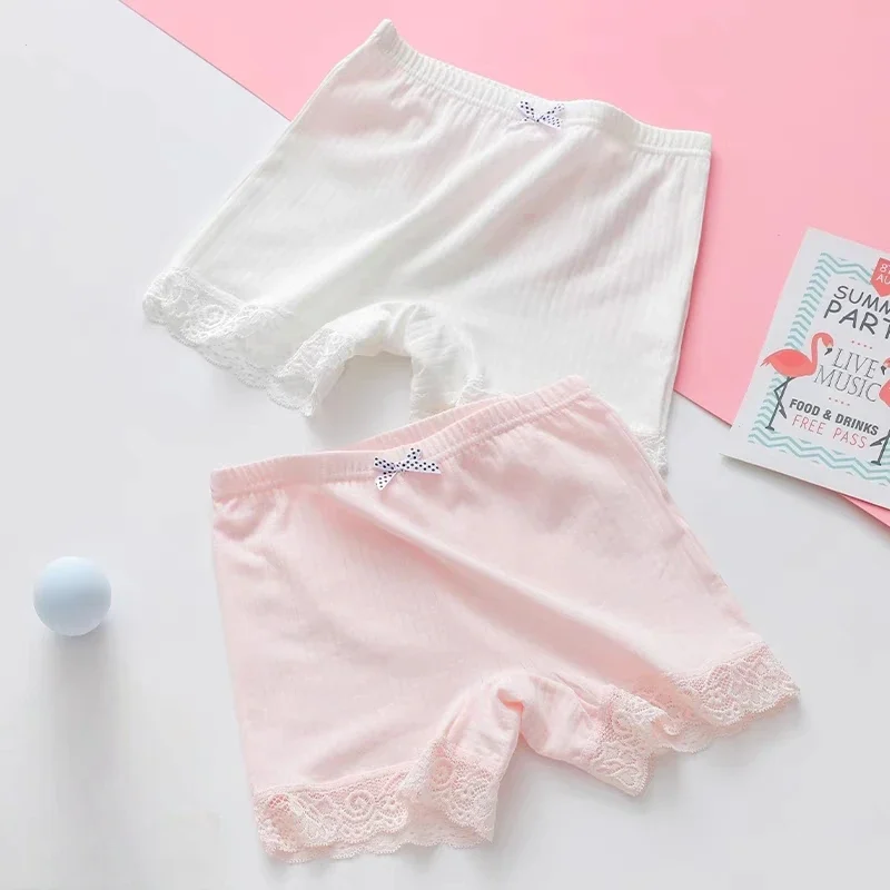 طقم شورت داخلي قطني للبنات — 5 قطع بحواف دانتيل