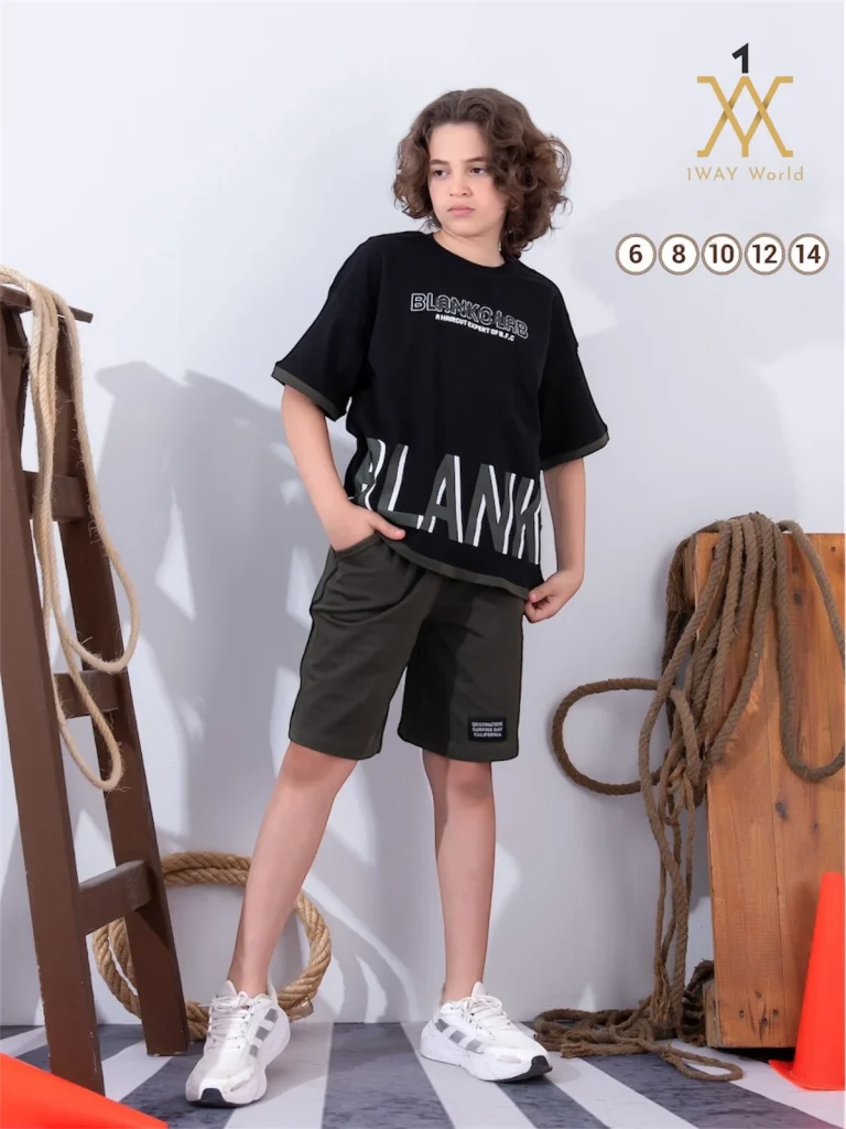 طقم ولادي قطني بتصميم عصري ومريح