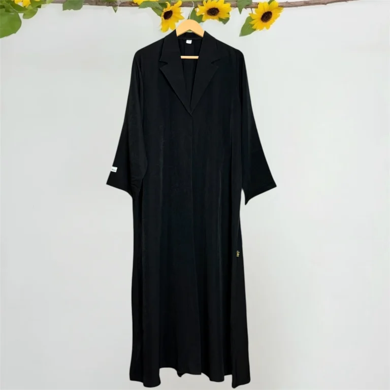 عباية كويتية فاخرة  مع طرحة ساده