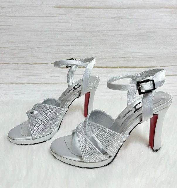 صندل سهرة بكعب عالي