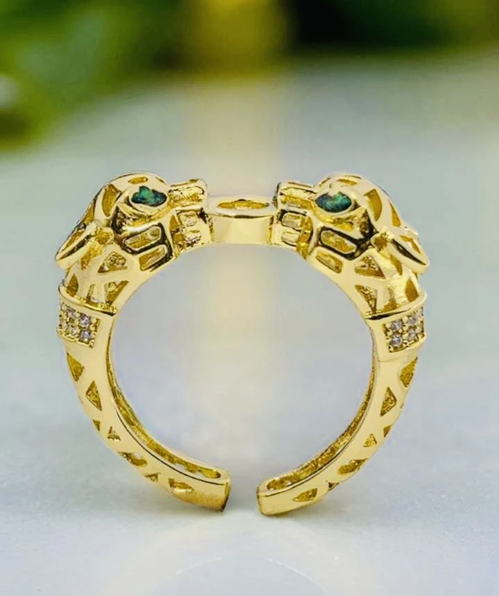 خاتم بتصميم فهد مزدوج – أناقة القوة والتفرد