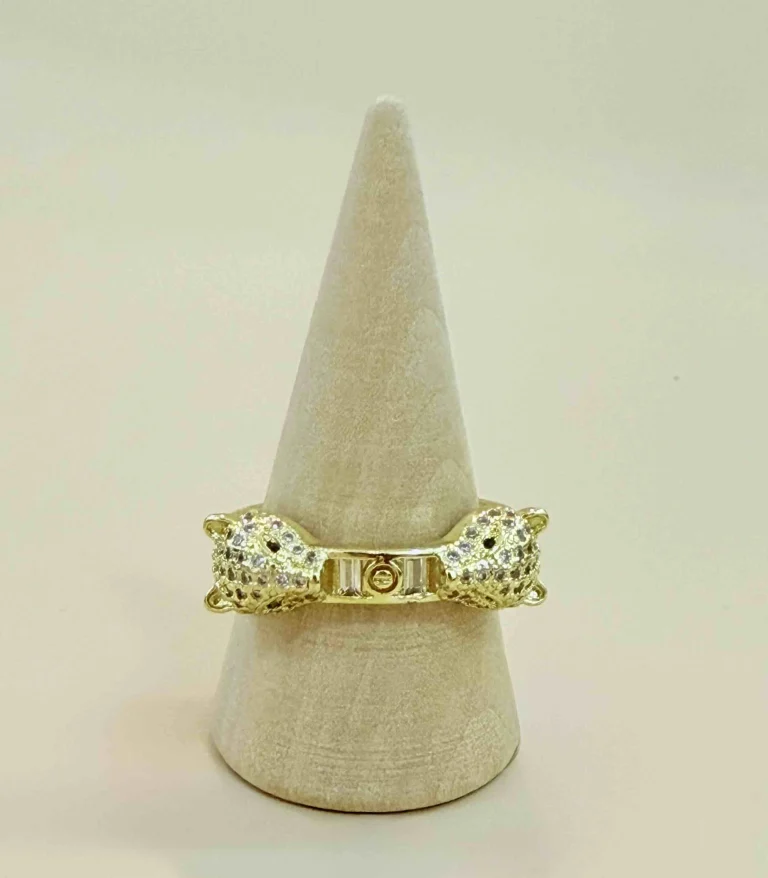 خاتم بتصميم فاخر وجريء