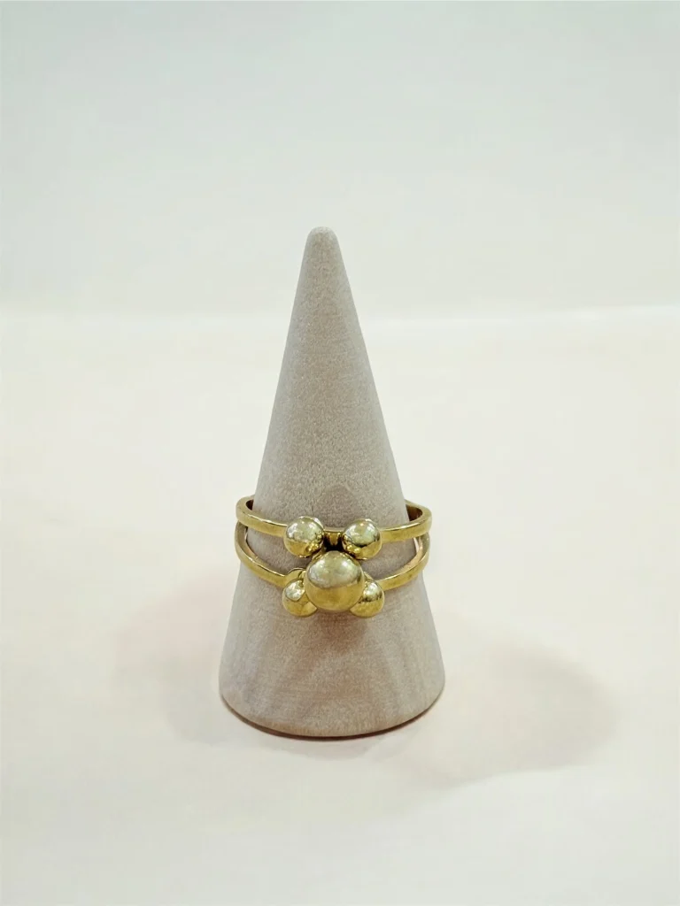 خاتم بتصميم فني انيق