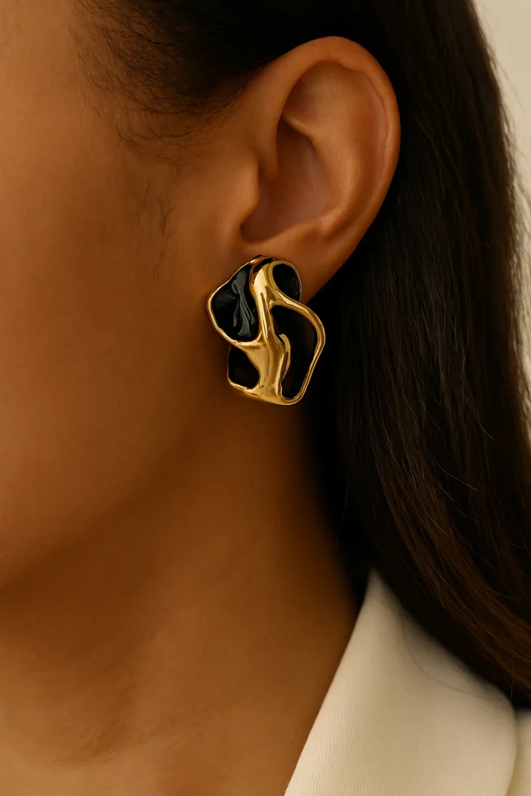 حلق هندسي فاخر بلونين