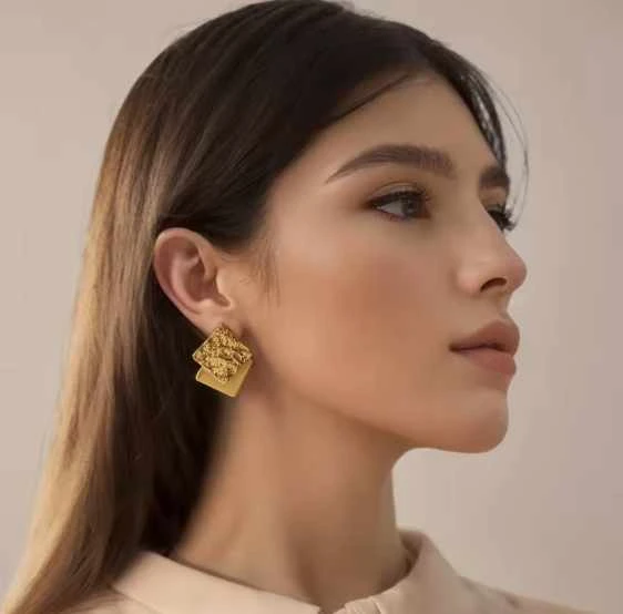 حلق مستطيل بملمس بارز