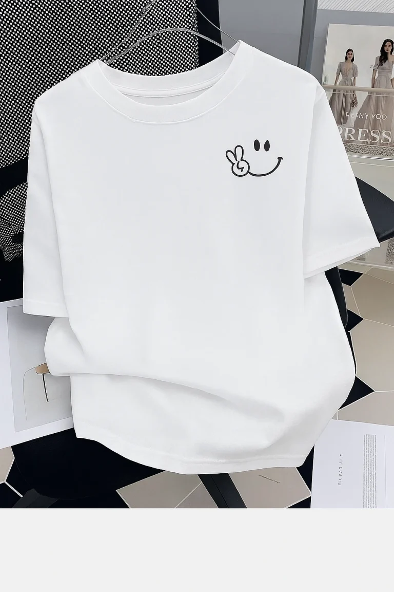 تيشرت نسائي بطبعه وجه مبتسم