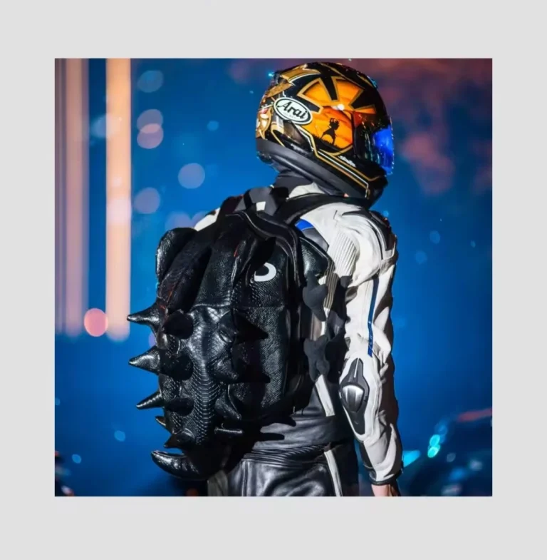 حقيبة تنين ثلاثية الأبعاد بلمسة خيالية جريئة