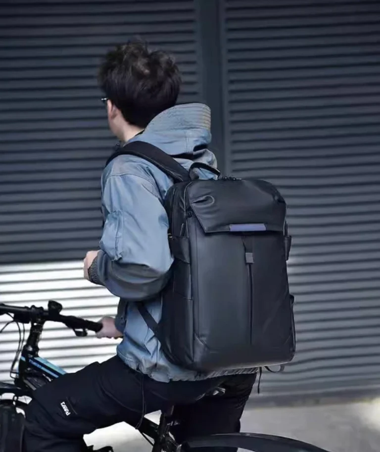 حقيبة الظهر متعددة الاستخدامات