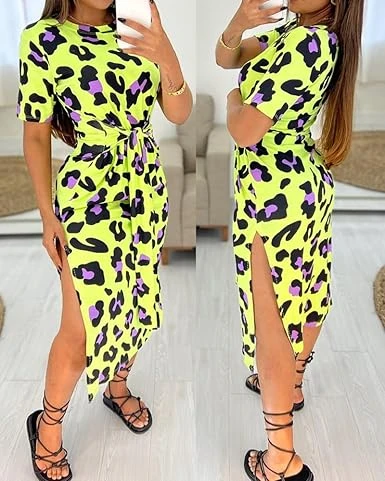 فستان متوسط الطول بطبعة جلد الفهد للنساء مع ربطة خصر وقبة دائرية وأكمام قصيرة فس