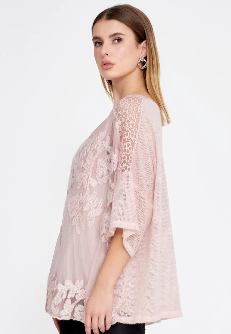 توب واسع بقماش ناعم ومريح