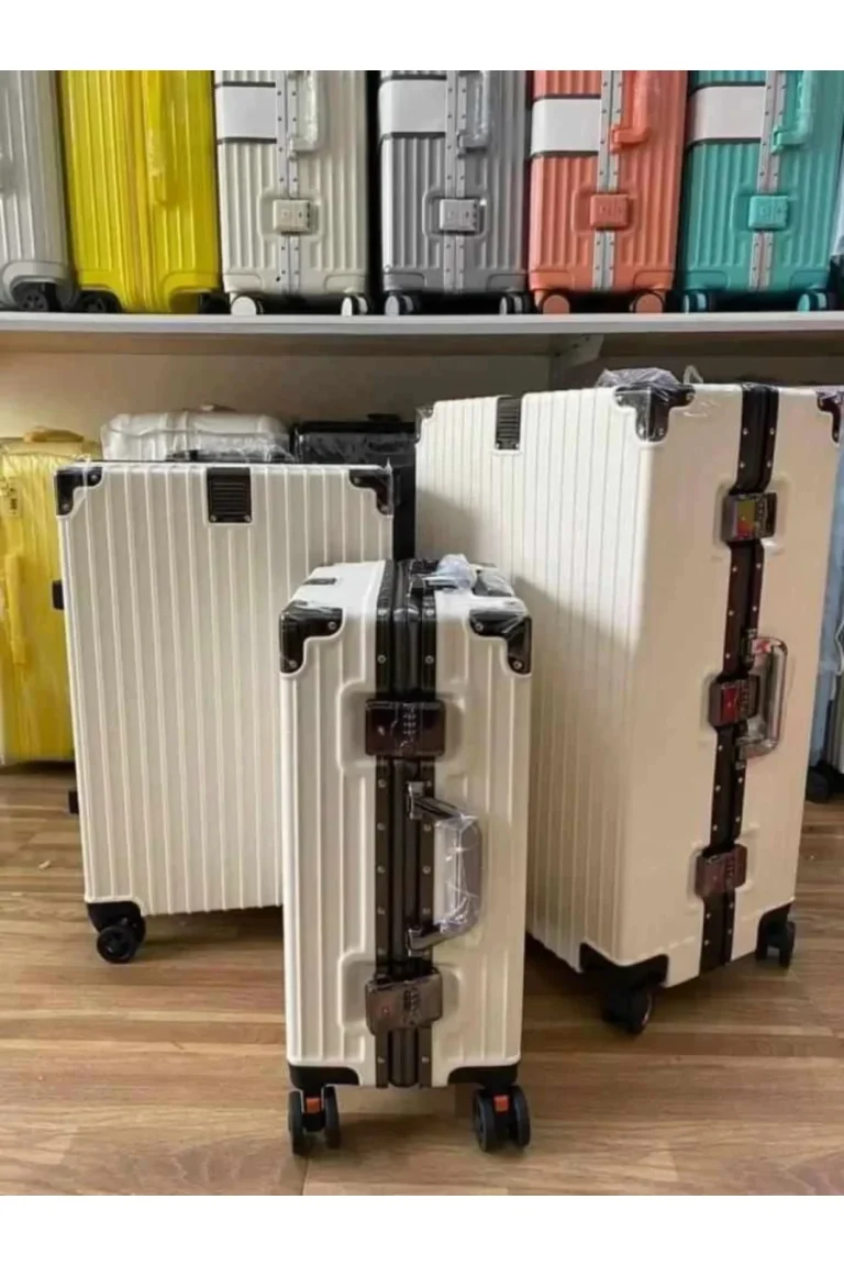 طقم شنط سفر 3 أحجام بقفل TSA – كريمي